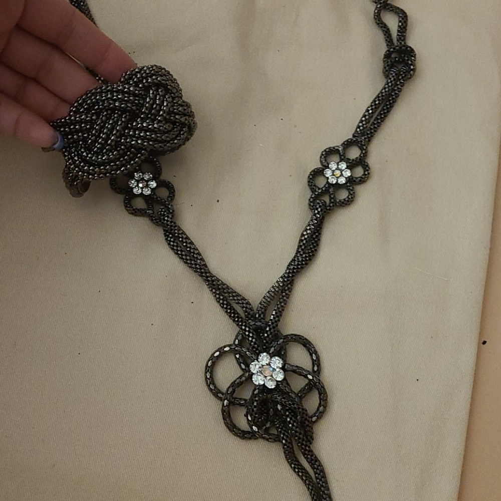 Necklace/ bracelet
